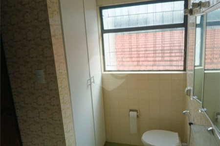Sobrado à venda com 4 quartos, sendo 2 suítes, em Interlagos, São Paulo, SP