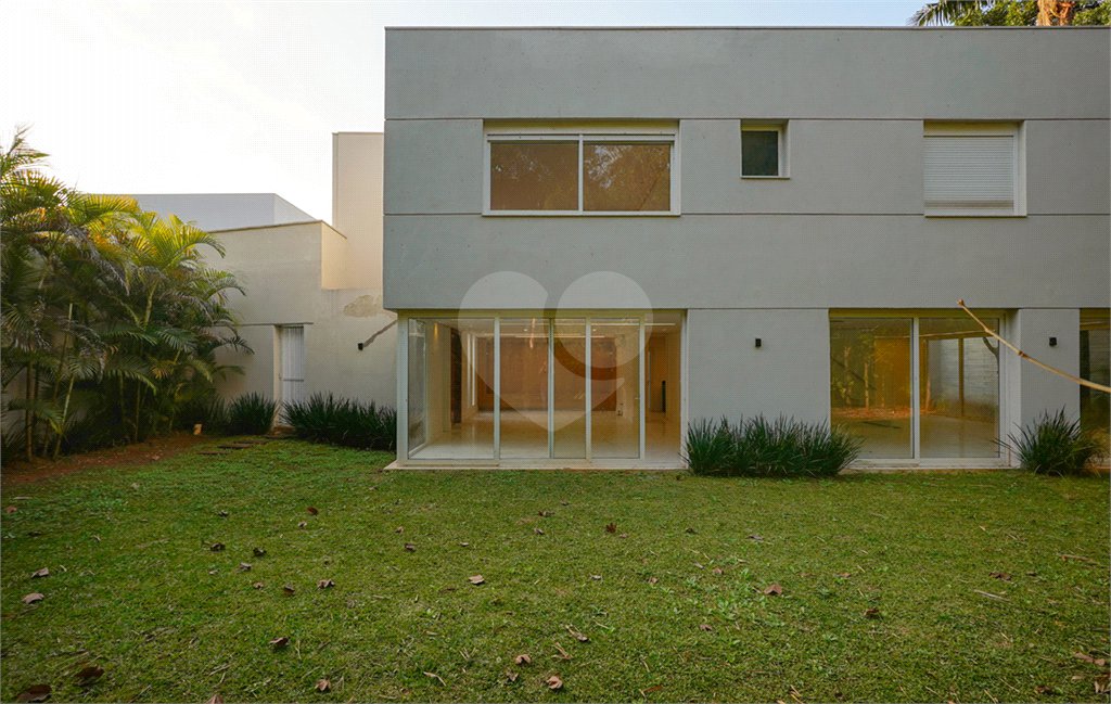 Casa para alugar com 4 suítes no condomínio Hípica Garden, São Paulo - SP