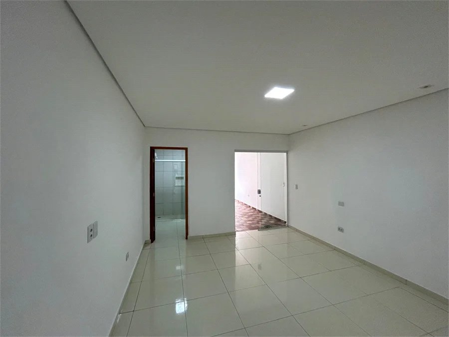 Casa de Vila para alugar com 4 suítes em Vila Romana, São Paulo, SP