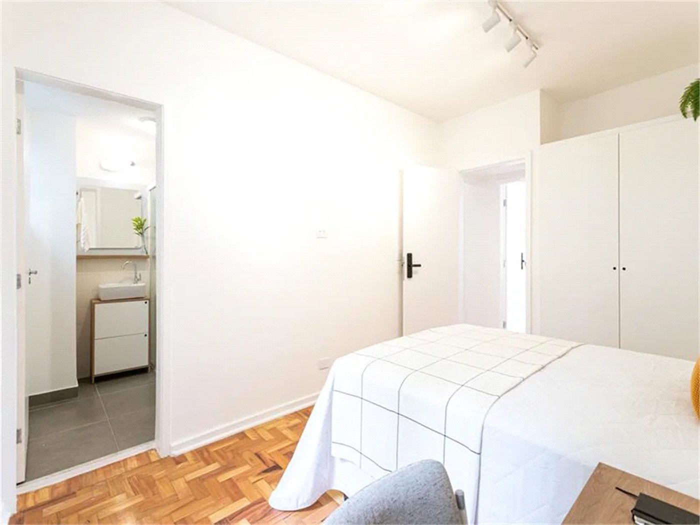 Apartamento à venda com 5 quartos, sendo 1 suíte, em Pinheiros, São Paulo, SP