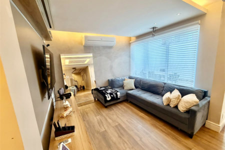 Casa à venda com 3 suítes no condomínio Villaggio Della Hípica, São Paulo - SP
