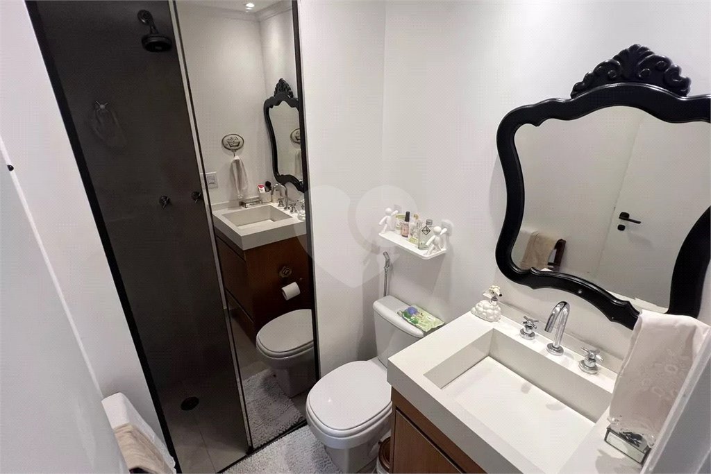 Apartamento à venda com 2 quartos, sendo 1 suíte,  em Vila Madalena, São Paulo, SP