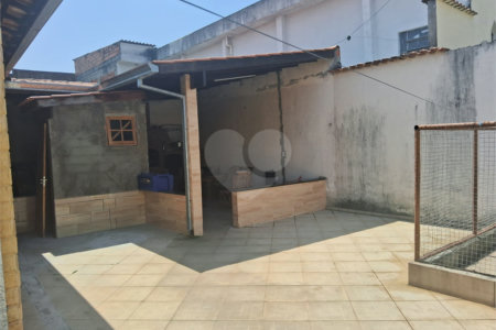 Casa à venda com 3 quartos, sendo 2 suítes, em Jardim Míriam, Suzano, SP