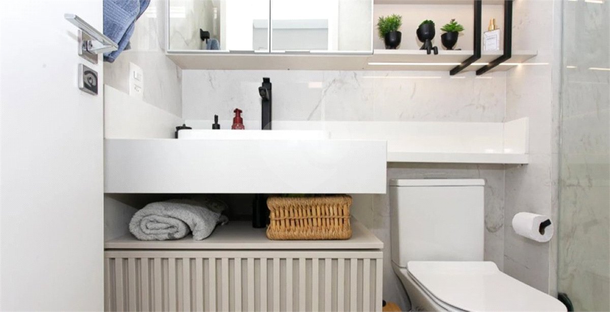 Apartamento à venda com 2 quartos, sendo 1 suíte, em Chácara Seis de Outubro, São Paulo, SP