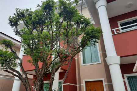 Sobrado à venda com 4 quartos, sendo 3 suítes, em City Campo Grande, São Paulo, SP
