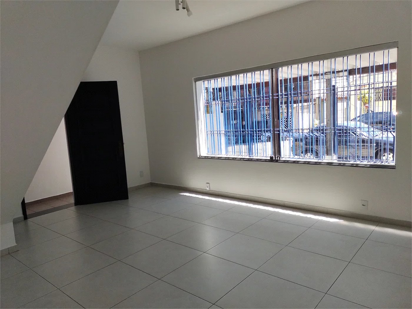 Casa à venda com 3 quartos, sendo 1 suíte, em Vila Cordeiro, São Paulo, SP