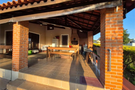 Chácara com 3 dormitórios à venda, 1200 m² por R$ 870.000,00 - Condomínio Ninho Verde II - Pardinho/SP