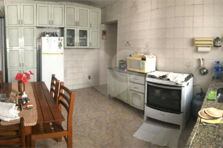 Casa Térrea à venda com 4 quartos em Vila Medeiros, São Paulo, SP