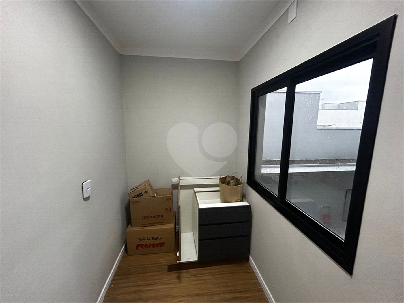 Casa à venda com 2 quartos, sendo 1 suíte,  no condomínio Lago dos Ipês, Itapetininga - SP
