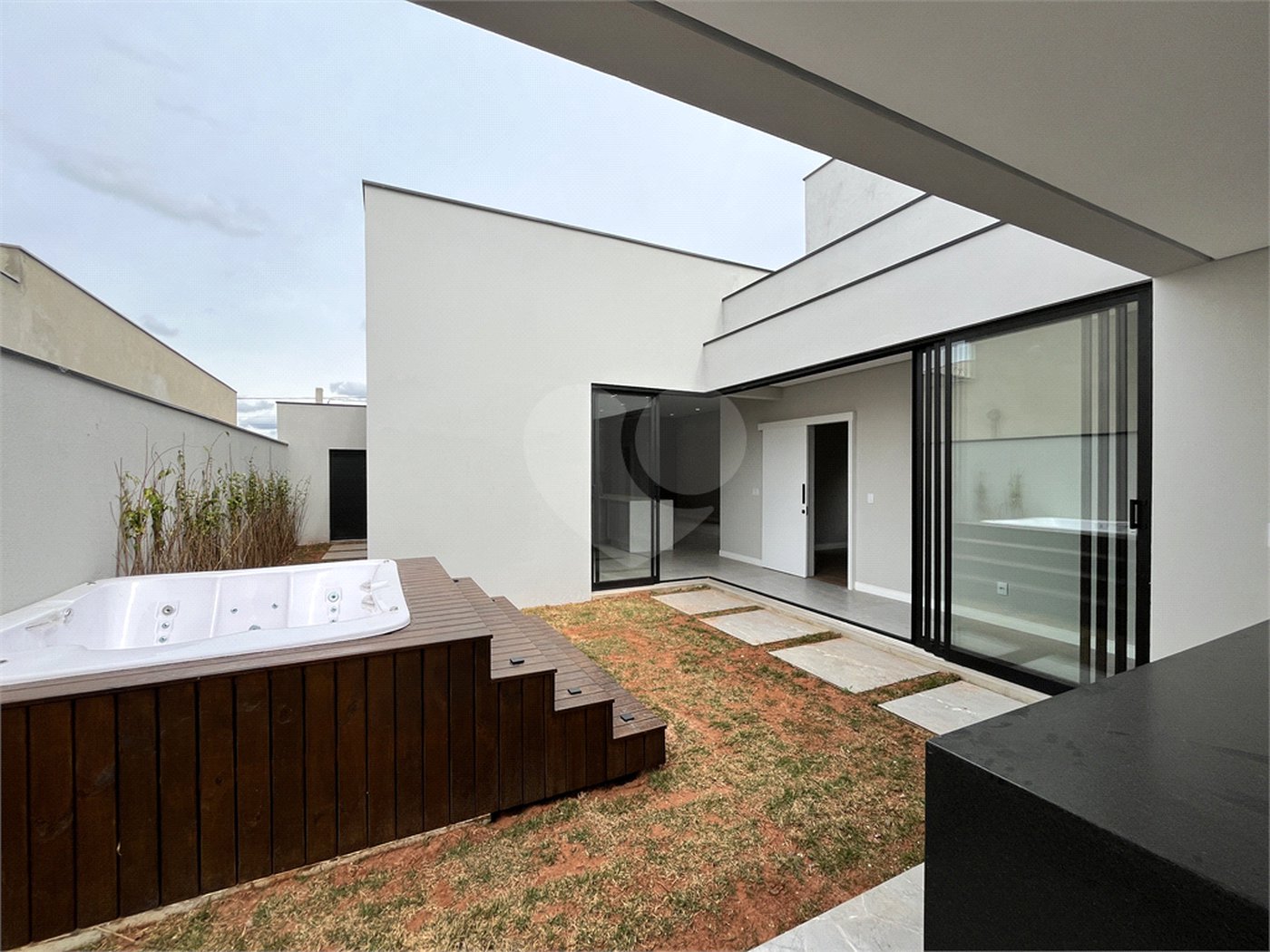 Casa à venda com 3 suítes no condomínio Residencial Cyrela Landscape Esplanada, Votorantim - SP