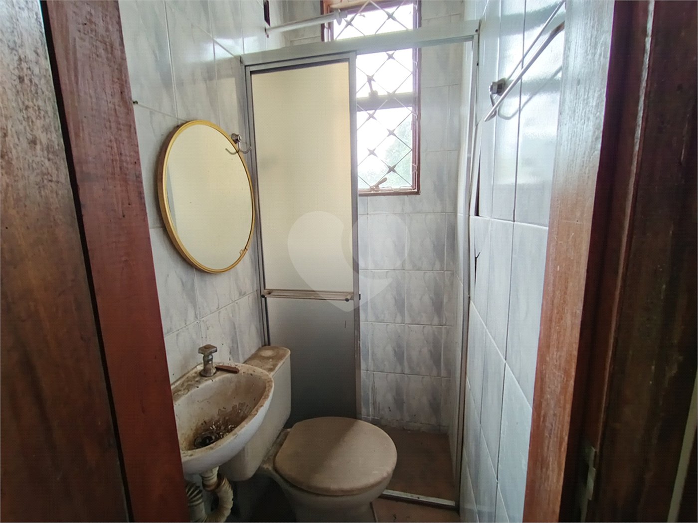 Casa à venda com 4 quartos, sendo 3 suítes, no condomínio Rancho Dirce, Sorocaba - SP