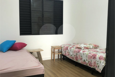 Chácara à venda com 6 quartos, sendo 2 suítes, em Jardim Brogotá, Atibaia, SP
