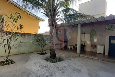 Sobrado à venda com 3 quartos em Água Fria, São Paulo, SP