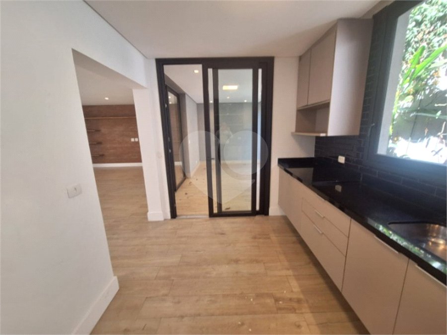 Casa à venda ou para alugar com 3 suítes no condomínio Boulevard Ibirapuera, São Paulo - SP