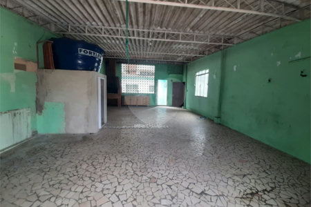 Sobrado à venda com 2 quartos em Vila Margarida, São Paulo, SP