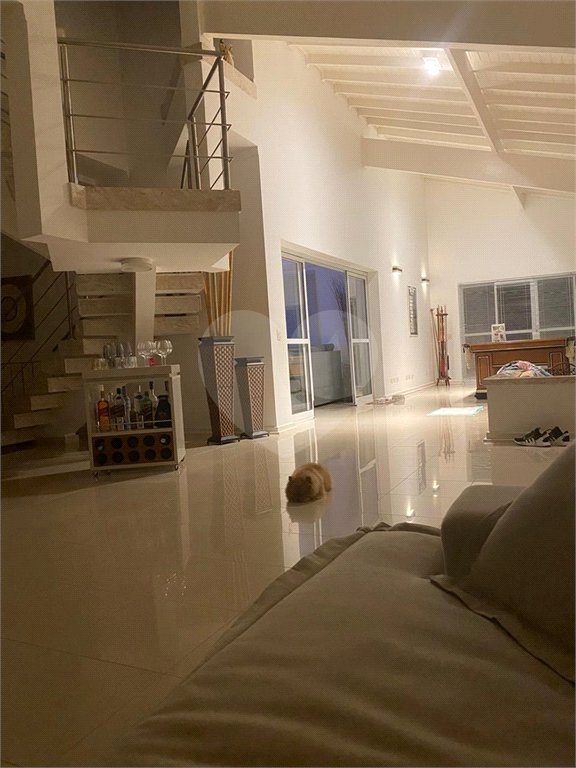 Casa à venda ou para alugar com 4 suítes no condomínio Shamballa I, Atibaia - SP