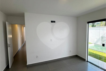 Casa à venda com 3 quartos, sendo 1 suíte, no condomínio Parque Guará, Rio de Janeiro - RJ