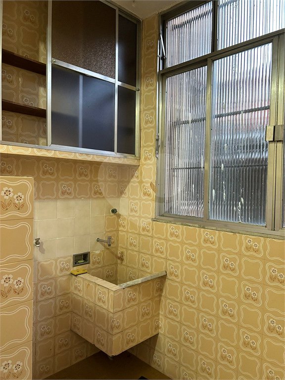 Apartamento à venda com 2 quartos em Marechal Hermes, Rio de Janeiro, RJ