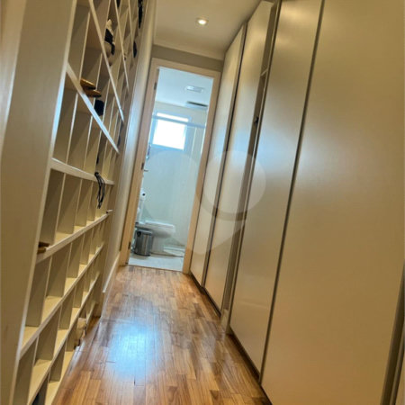 Apartamento à venda com 3 suítes em Vila Olímpia, São Paulo, SP