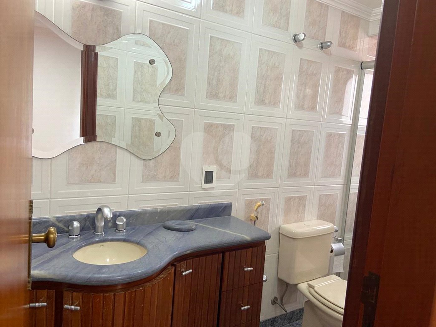 Apartamento à venda com 4 quartos, sendo 3 suítes, no Centro, Campinas, SP