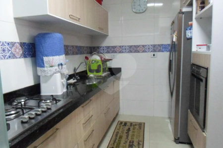 Casa à venda com 3 quartos, sendo 1 suíte,  no condomínio Fernandes, São Paulo - SP
