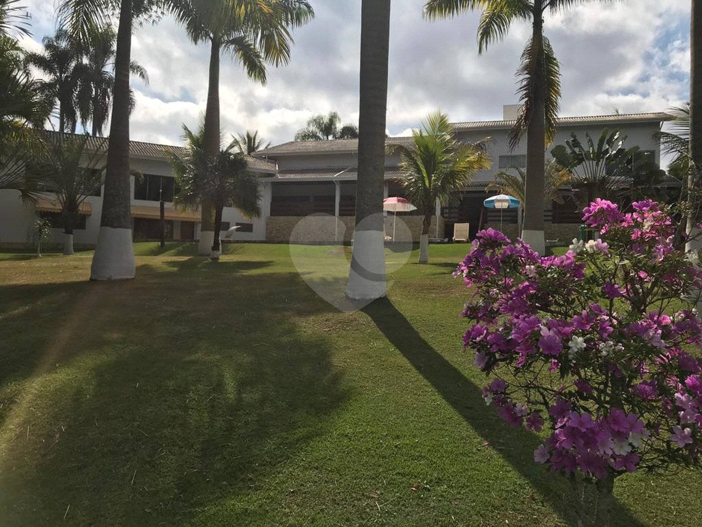 Casa à venda com 4 suítes no Centro, Guararema, SP