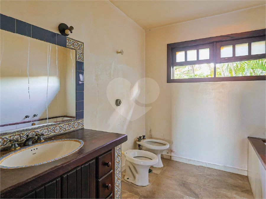 Sobrado à venda com 3 quartos, sendo 1 suíte,  em Jardim Leonor, São Paulo, SP