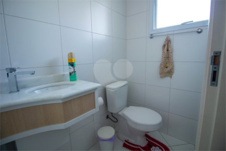 Apartamento à venda com 2 quartos, sendo 1 suíte,  no Centro, São Roque, SP