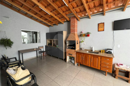 Casa à venda com 2 quartos, sendo 1 suíte,  em Portal dos Pinheiros Iii, Itapetininga, SP