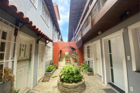 Triplex à venda com 2 suítes no Centro (mangue), Armação dos Búzios, RJ
