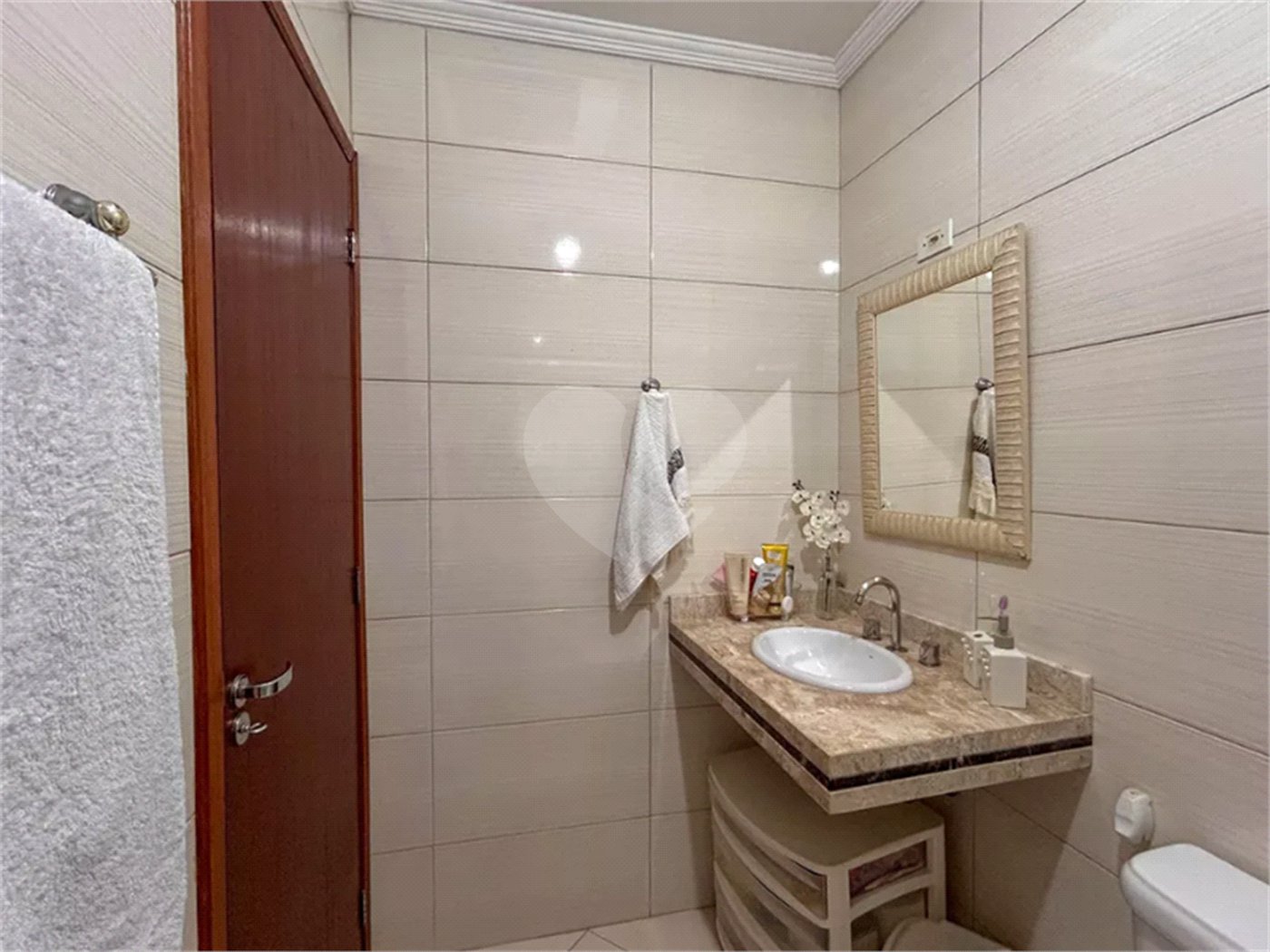 Sobrado à venda com 3 quartos, sendo 1 suíte, em Vila Mangalot, São Paulo, SP