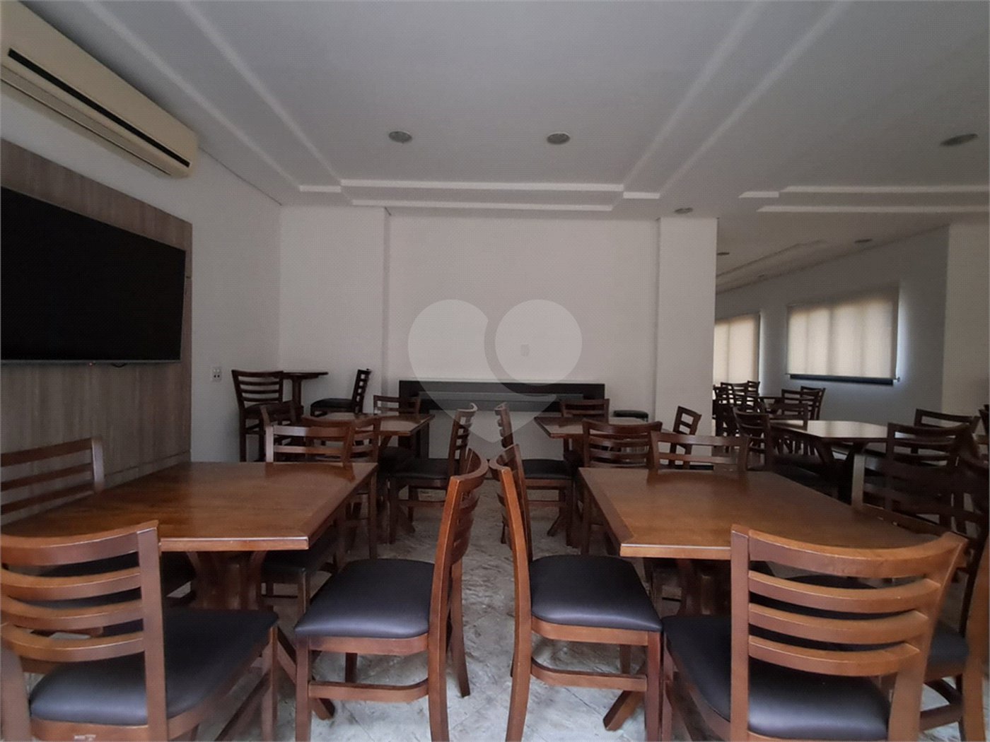 Apartamento à venda com 3 suítes em Vila Romana, São Paulo, SP