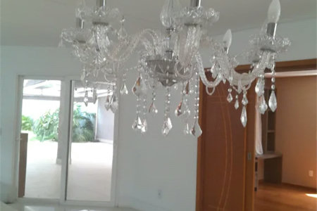 Casa à venda ou para alugar com 4 suítes em Chácaras São Carlos, Cotia, SP