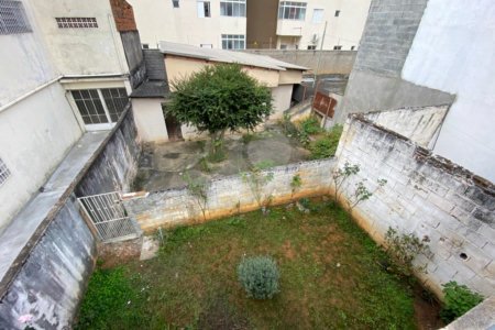 Casa Térrea à venda com 4 quartos em Vila Mazzei, São Paulo, SP