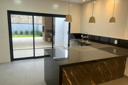 Casa Térrea à venda com 3 quartos, sendo 1 suíte, em Residencial Vila Victoria, Itupeva, SP