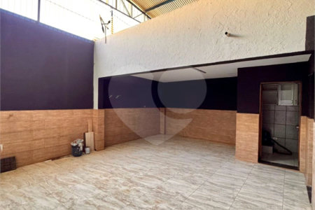 Salão para alugar no Centro, Suzano, SP