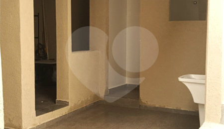 Sobrado à venda com 2 quartos em Vila Mazzei, São Paulo, SP