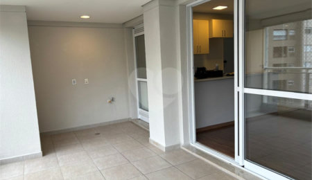 Apartamento à venda com 3 quartos, sendo 2 suítes,  em Vila Andrade, São Paulo, SP