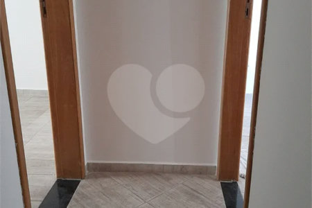 Casa em condomínio com 55m² , 2 dormitórios , sendo 2 suítes , 2 vagas , à venda na Penha.