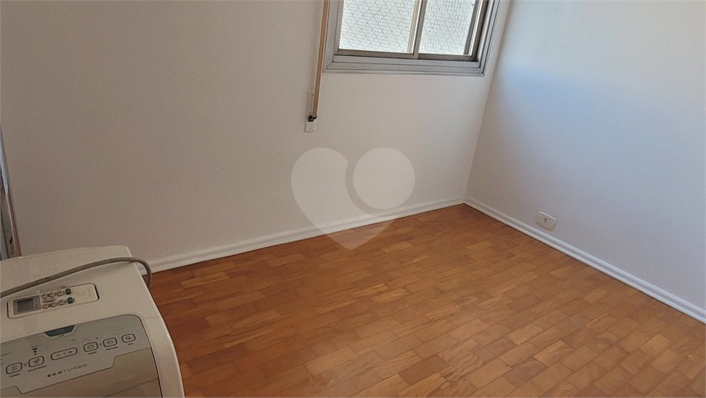 Apartamento para alugar com 3 quartos, sendo 1 suíte, em Jardim Europa, São Paulo, SP