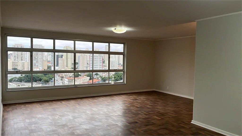 Apartamento à venda com 3 quartos, sendo 1 suíte, em Lapa, São Paulo, SP