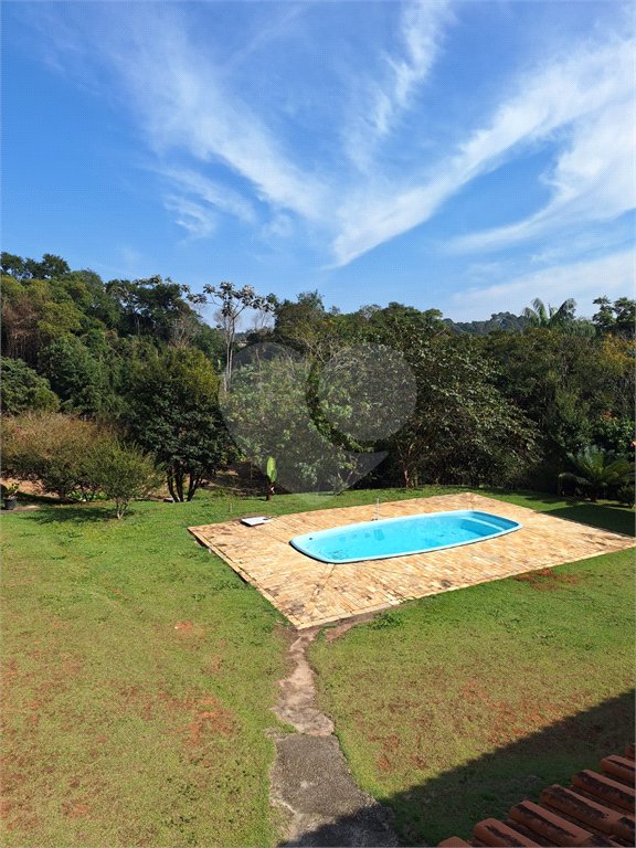 Chácara à venda ou para alugar com 3 quartos, sendo 1 suíte,  em Parque Residencial Itapeti, Mogi das Cruzes, SP