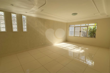Casa para alugar com 4 quartos, sendo 3 suítes, em Vila Sfeir, Indaiatuba, SP
