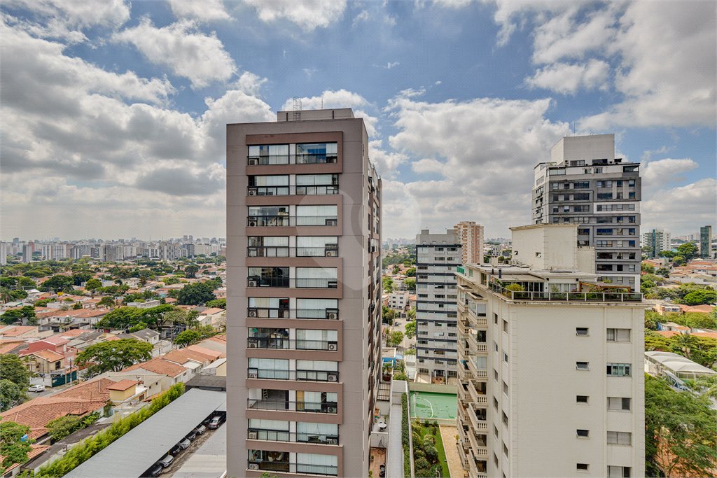 Apartamento à venda com 4 suítes em Campo Belo, São Paulo, SP