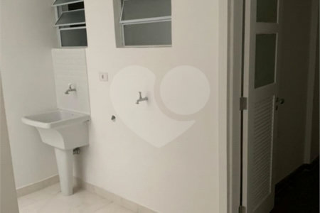 Apartamento à venda com 3 quartos, sendo 1 suíte, em Jardim Paulista, São Paulo, SP