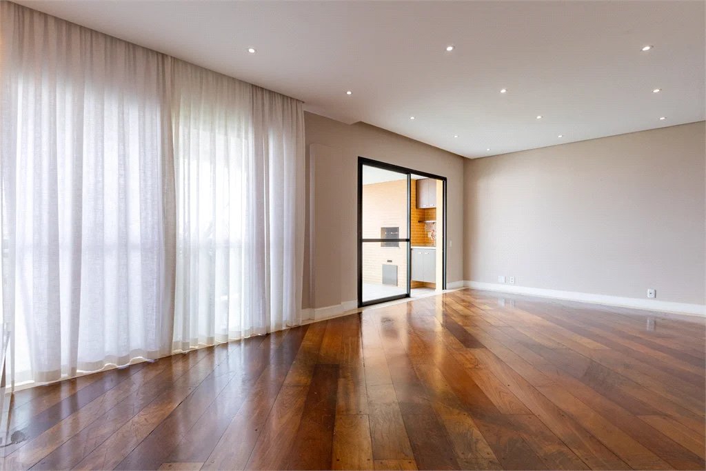 Apartamento à venda com 4 quartos, sendo 3 suítes, em Vila Suzana, São Paulo, SP