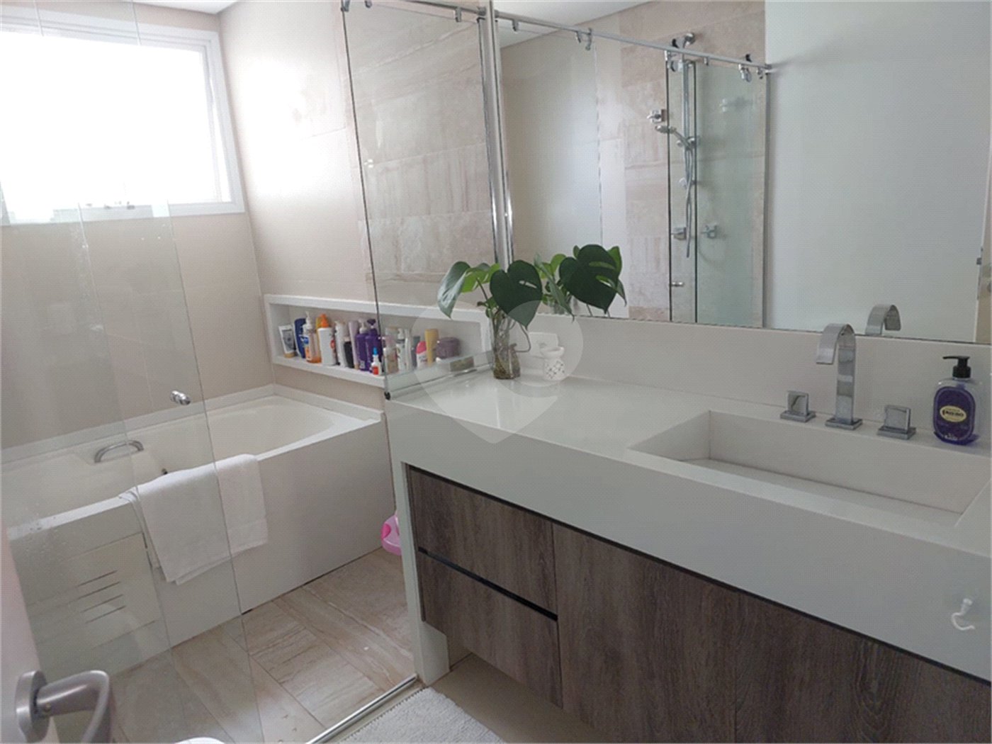 Apartamento à venda com 4 quartos, sendo 2 suítes, em Vila Suzana, São Paulo, SP