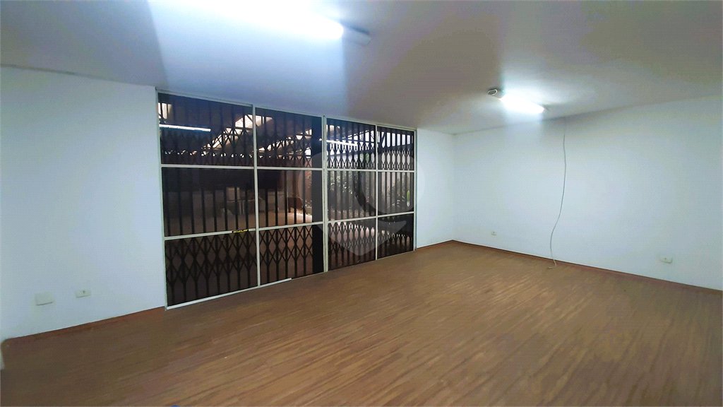 Sobrado à venda com 4 quartos, sendo 2 suítes, em Brooklin Paulista, São Paulo, SP