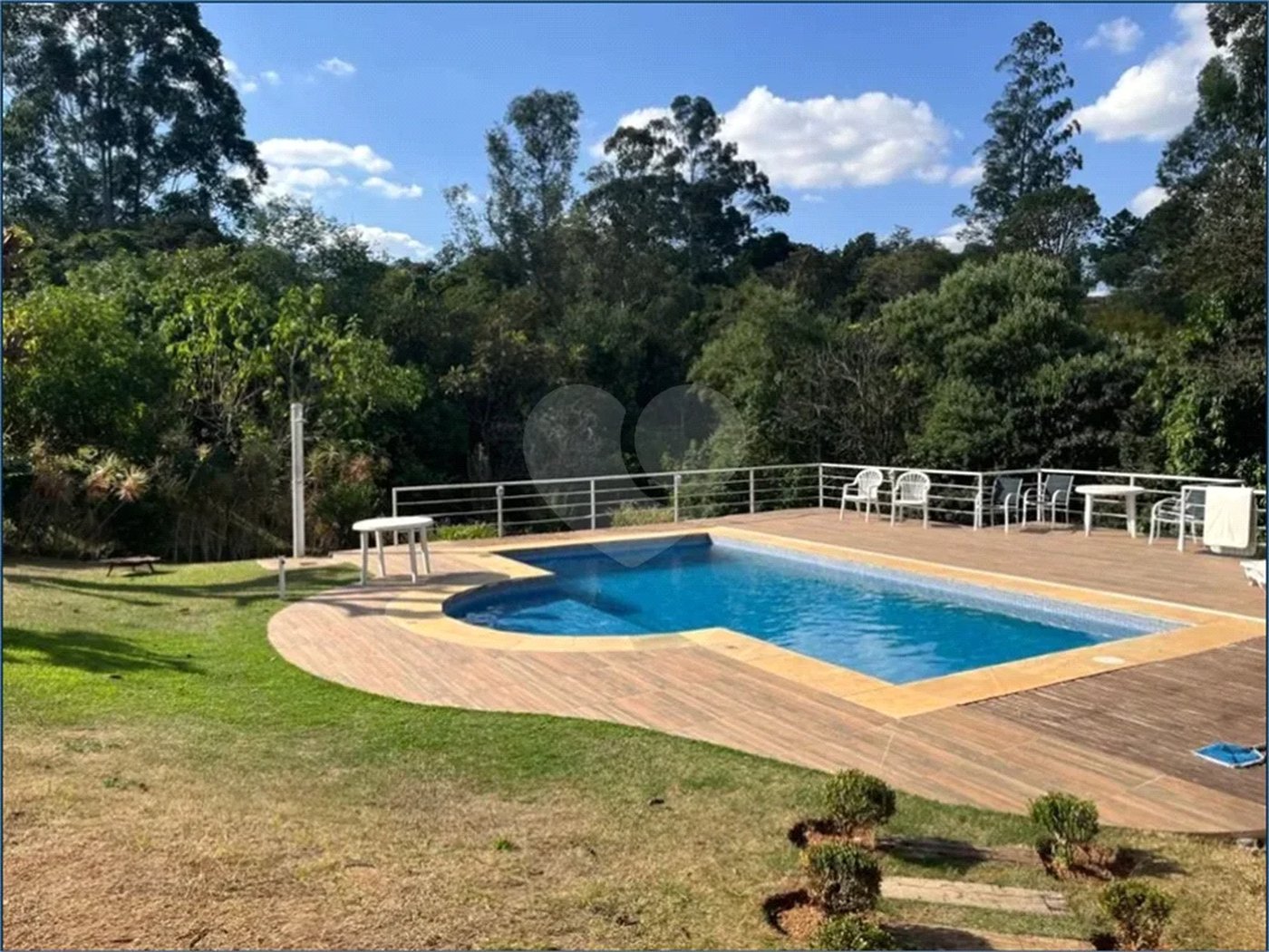 Casa à venda com 5 quartos, sendo 2 suítes,  no Centro, Itupeva, SP