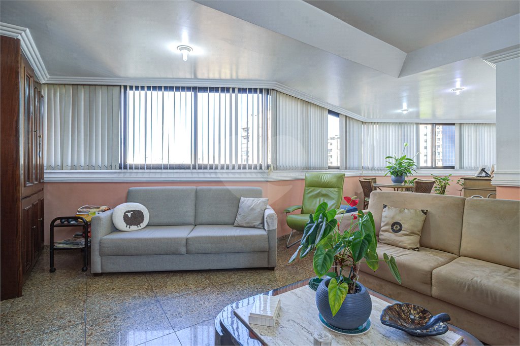 Apartamento à venda com 4 suítes em Moema, São Paulo, SP